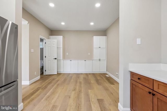 33 COUNTRY LN, Voorhees, NJ 08043