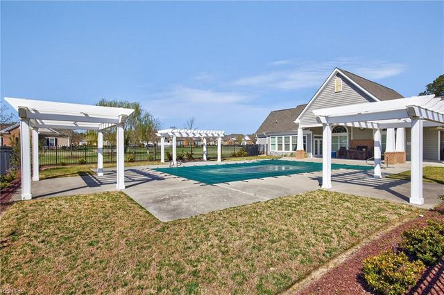 919 Vineyard PL B, Suffolk, VA 23435