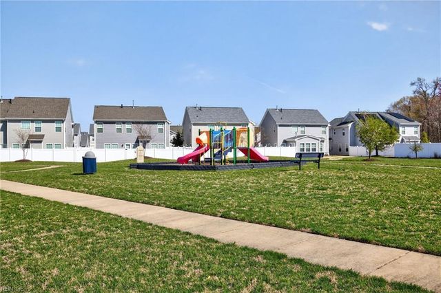 919 Vineyard PL B, Suffolk, VA 23435