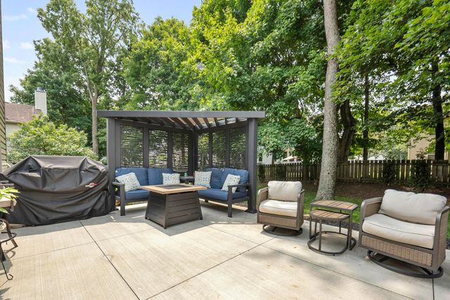 837 Ellis Street, Pickerington, OH 43147