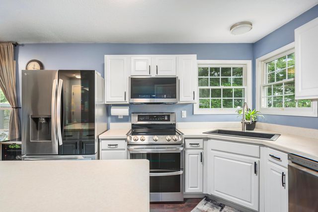 837 Ellis Street, Pickerington, OH 43147