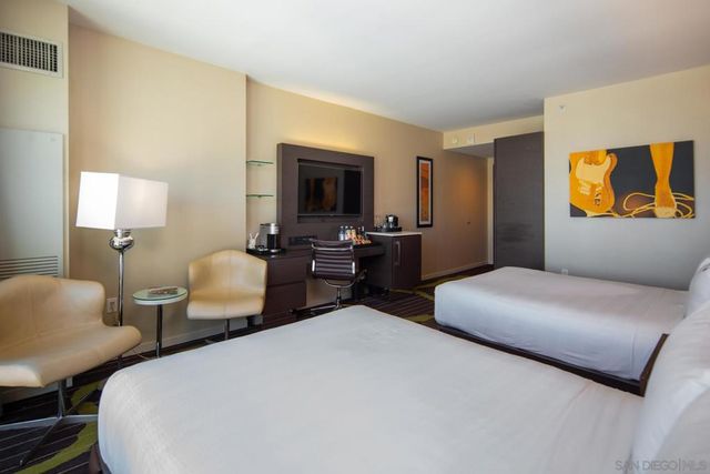 207 5Th Ave 1224, San Diego, CA 92101