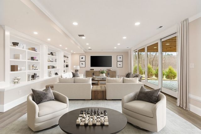 320 Concord Avenue, Lexington, MA 02421