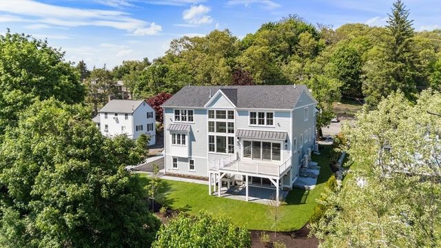 320 Concord Avenue, Lexington, MA 02421