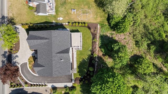320 Concord Avenue, Lexington, MA 02421