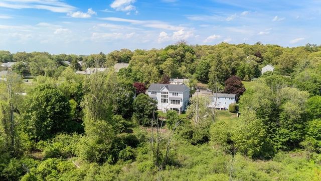 320 Concord Avenue, Lexington, MA 02421