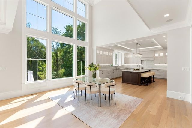 320 Concord Avenue, Lexington, MA 02421