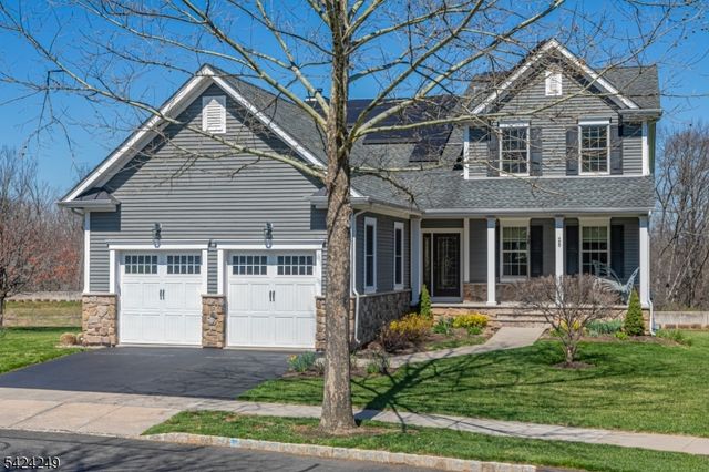 28 Bedford Dr, Montgomery Twp., NJ 08558