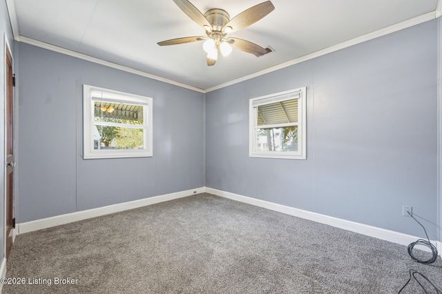 121 Freeman Ave, Louisville, KY 40214
