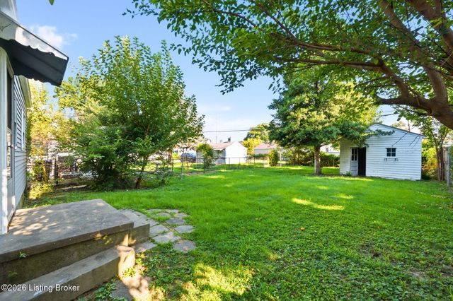 121 Freeman Ave, Louisville, KY 40214