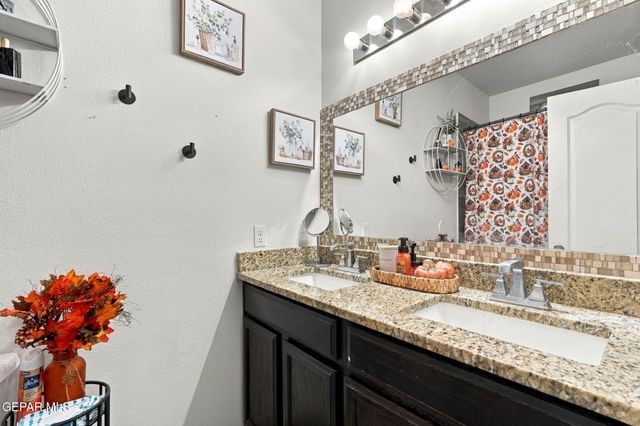 13321 TUGGLE Road, El Paso, TX 79928