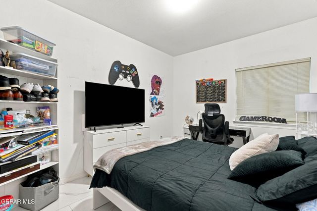 13321 TUGGLE Road, El Paso, TX 79928