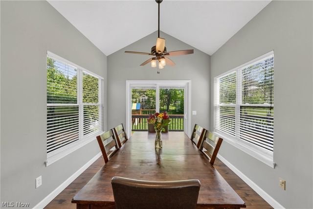 386 Weatherstone Drive, Wadsworth, OH 44281