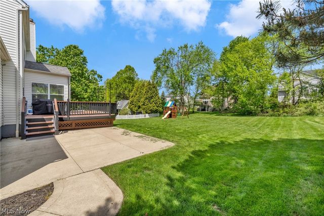 386 Weatherstone Drive, Wadsworth, OH 44281