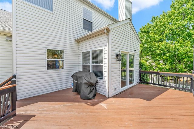 386 Weatherstone Drive, Wadsworth, OH 44281