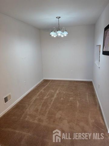 89 Albury Lane, North Brunswick, NJ 08902