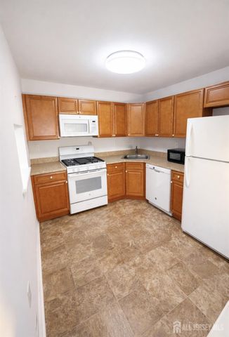 89 Albury Lane, North Brunswick, NJ 08902
