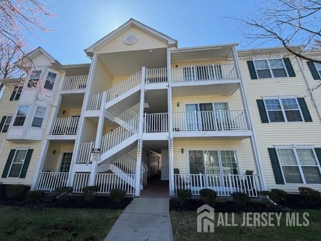 89 Albury Lane, North Brunswick, NJ 08902
