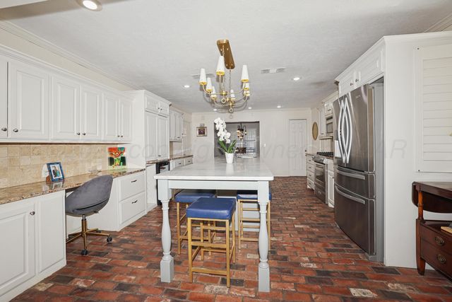 2610 S TRAVIS Street, Amarillo, TX 79109