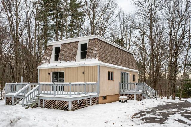 87 Edgewater Drive, Barrington, NH 03825