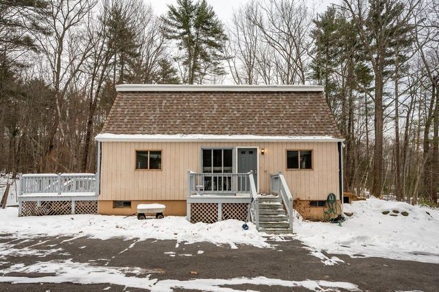 87 Edgewater Drive, Barrington, NH 03825