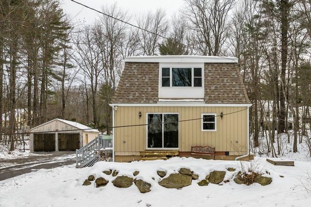 87 Edgewater Drive, Barrington, NH 03825