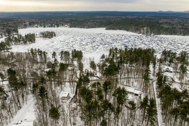 87 Edgewater Drive, Barrington, NH 03825