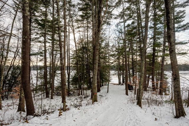 87 Edgewater Drive, Barrington, NH 03825