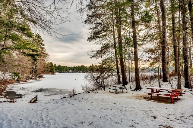 87 Edgewater Drive, Barrington, NH 03825