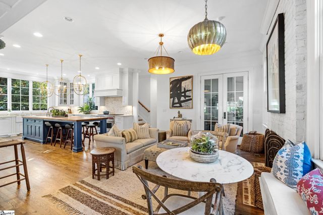 225 W Faris Road, Greenville, SC 29605
