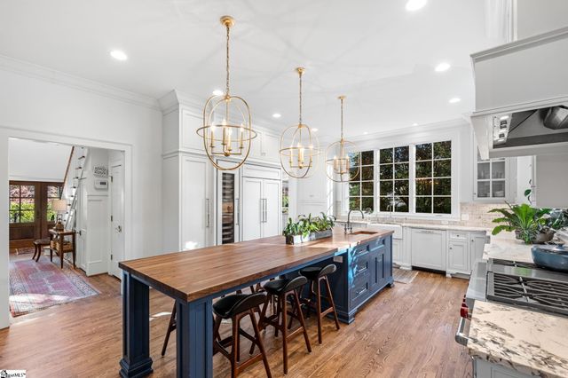 225 W Faris Road, Greenville, SC 29605