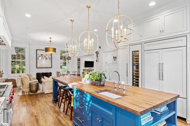 225 W Faris Road, Greenville, SC 29605