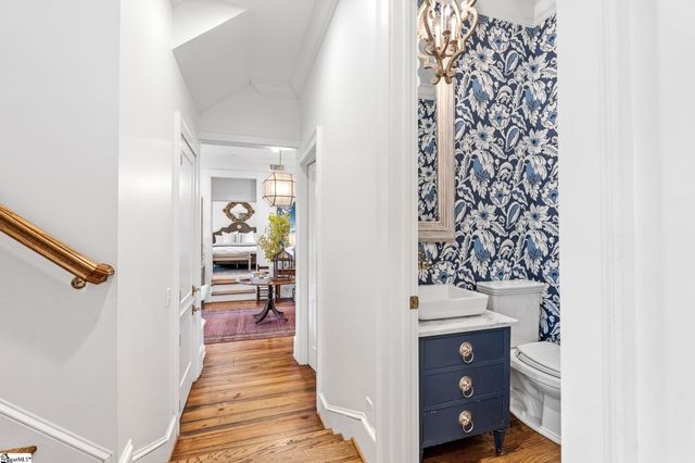 225 W Faris Road, Greenville, SC 29605