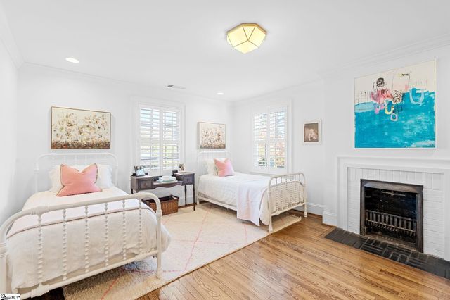 225 W Faris Road, Greenville, SC 29605