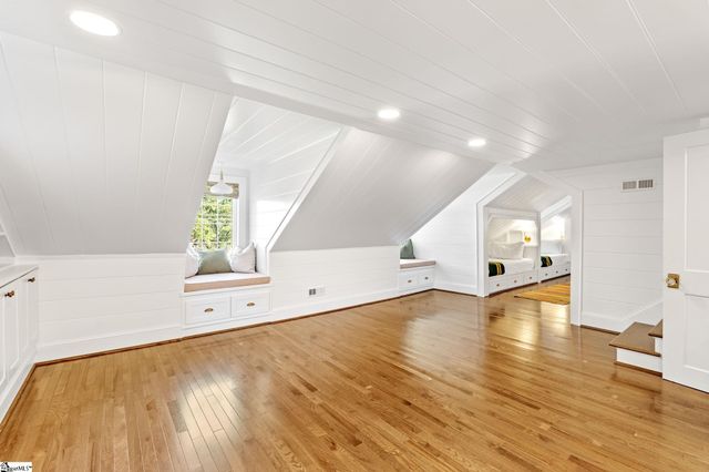 225 W Faris Road, Greenville, SC 29605