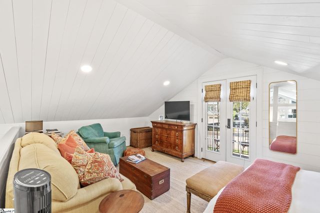225 W Faris Road, Greenville, SC 29605
