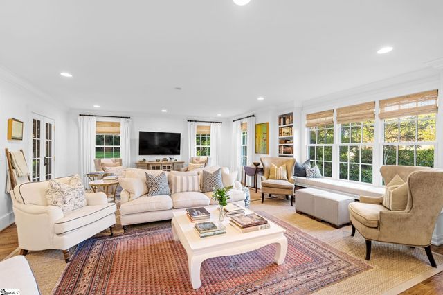 225 W Faris Road, Greenville, SC 29605