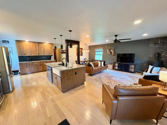 7410 S 68th STREET, Franklin, WI 53132