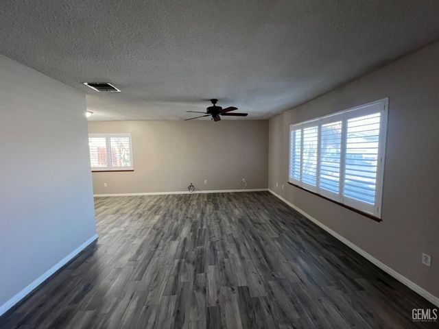 409 Sierra Street, Taft, CA 93268