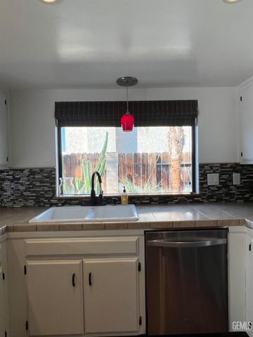 409 Sierra Street, Taft, CA 93268