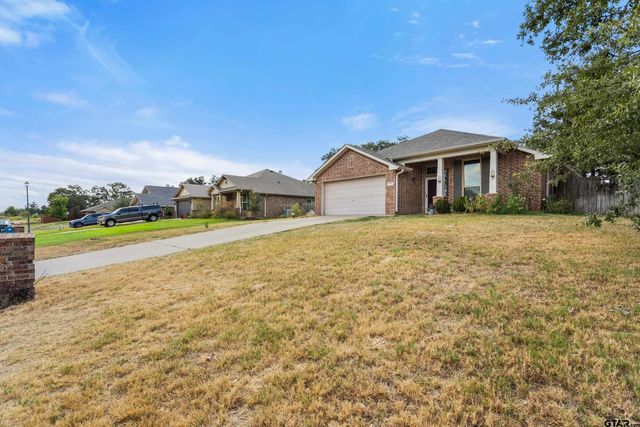 378 Molly Ln, Lindale, TX 75771
