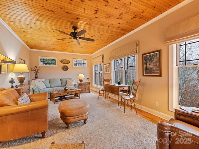 48 Hoosier Court, Lake Junaluska, NC 28745