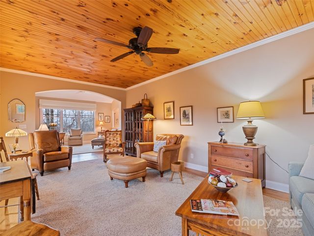 48 Hoosier Court, Lake Junaluska, NC 28745