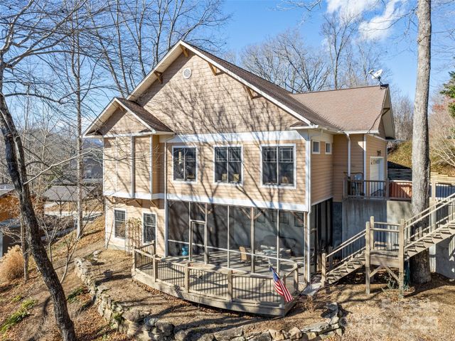 48 Hoosier Court, Lake Junaluska, NC 28745