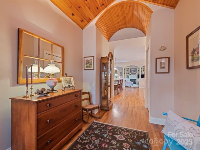 48 Hoosier Court, Lake Junaluska, NC 28745