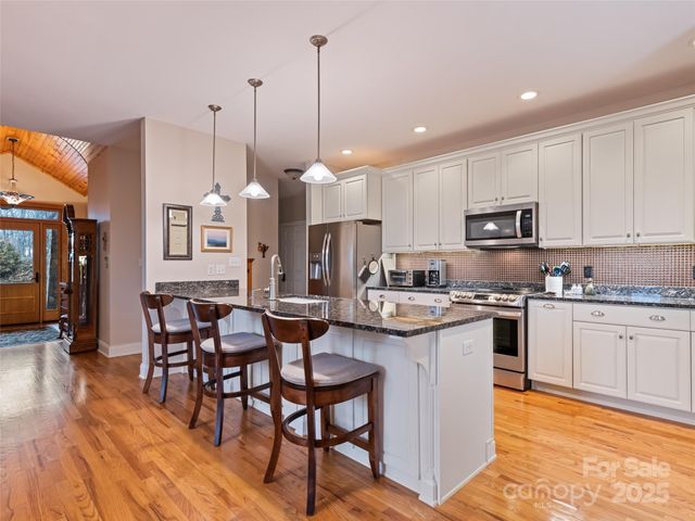 48 Hoosier Court, Lake Junaluska, NC 28745