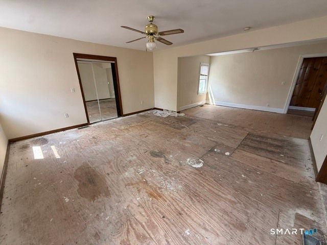 76 Waverly Place, Bridgeport, CT 06610