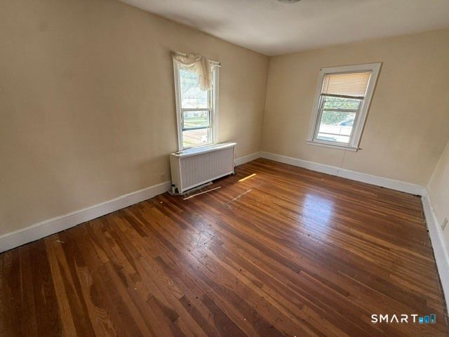 76 Waverly Place, Bridgeport, CT 06610