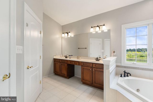 16328 LIMESTONE CT, Leesburg, VA 20176
