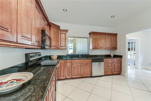 1443 Ricardo AVE, Fort Myers, FL 33901